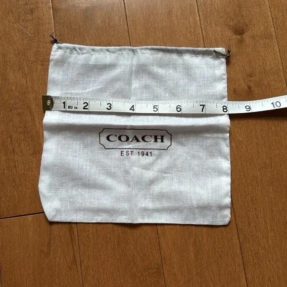 NWOT Coach Dust Cover - Picture 2 of 3
